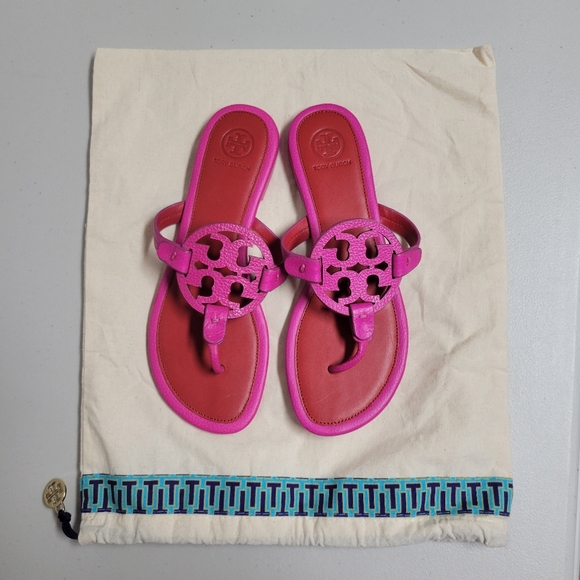 Tory Burch NWT Miller Thong Sandals Size 7. - Picture 3 of 13